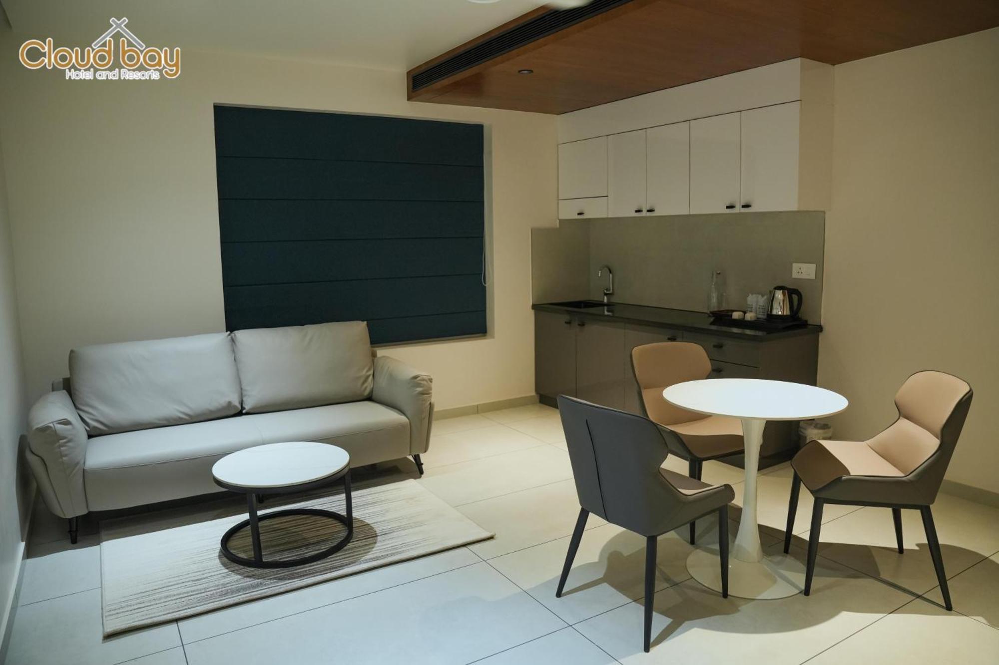 Hotel Cloud Bay Manjeri מראה חיצוני תמונה