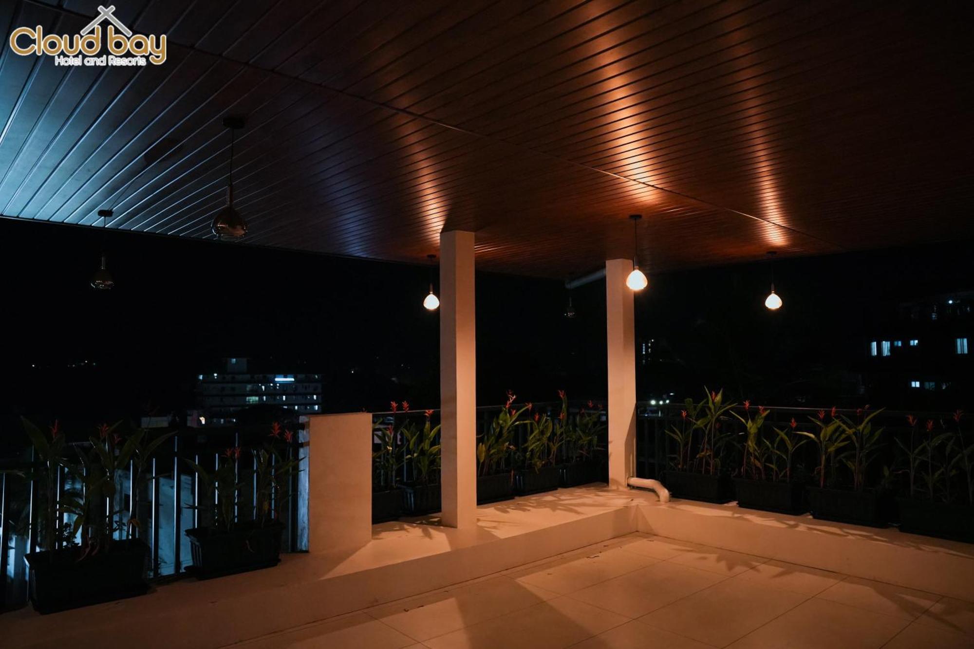 Hotel Cloud Bay Manjeri מראה חיצוני תמונה